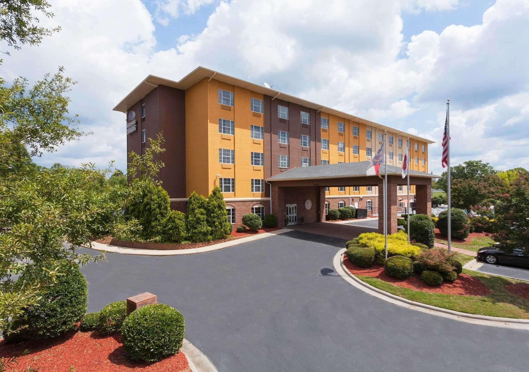 Comfort Suites Pineville - Ballantyne Area Exterior photo